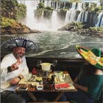 pareja la fondue mexicana
